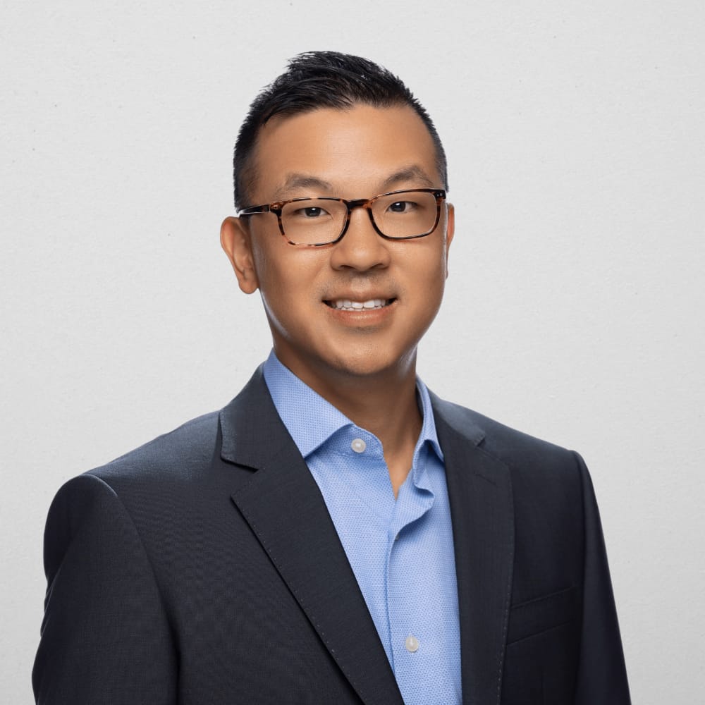 headshot of Christopher Wang