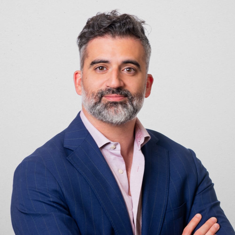 headshot of Jonathan Harari