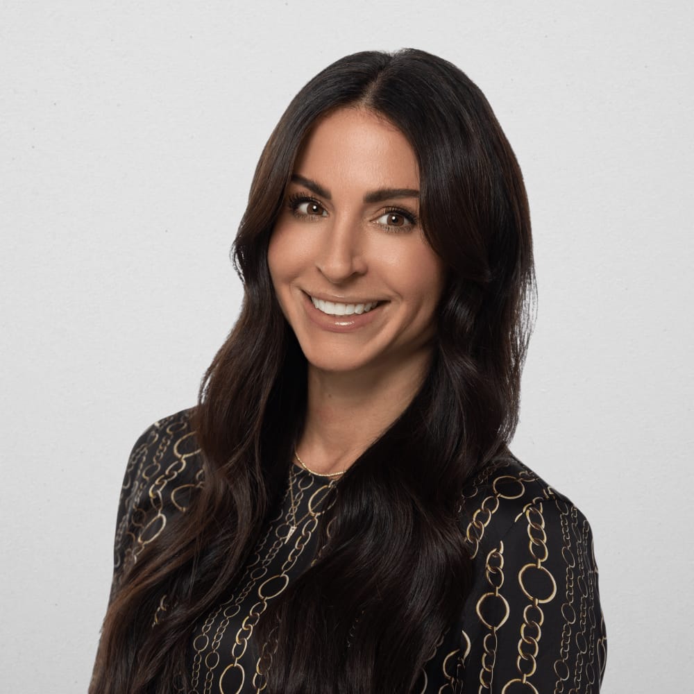 headshot of Liz Samson