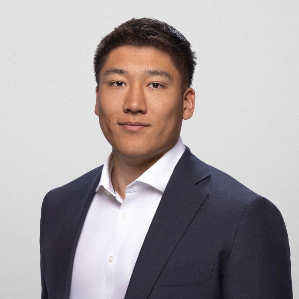 headshot of Christopher Cao