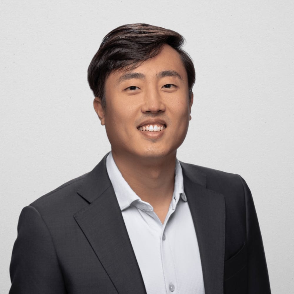 headshot of Joon Lee