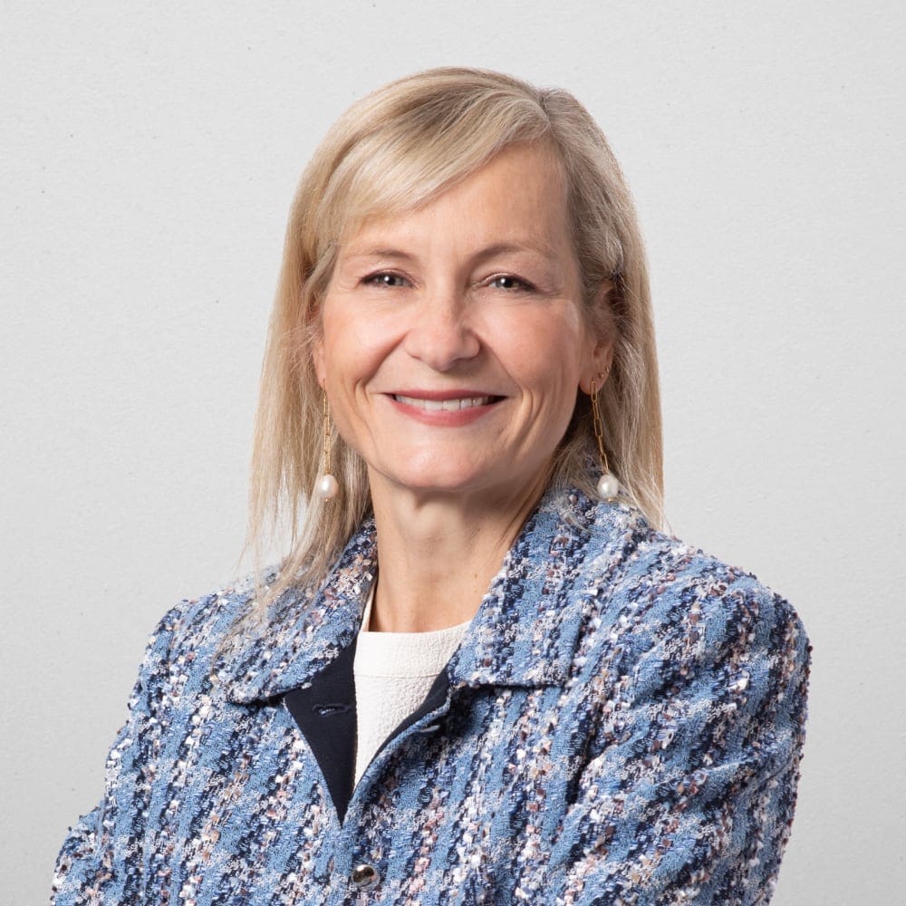 headshot of Nicole Waibel