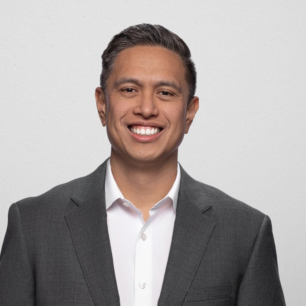 headshot of Ray Barrios